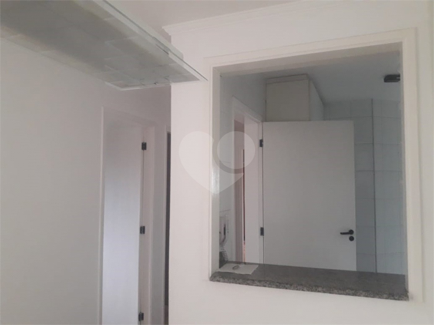 Apartamento à venda com 3 quartos, sendo 1 suíte,  em Parada Inglesa, São Paulo, SP