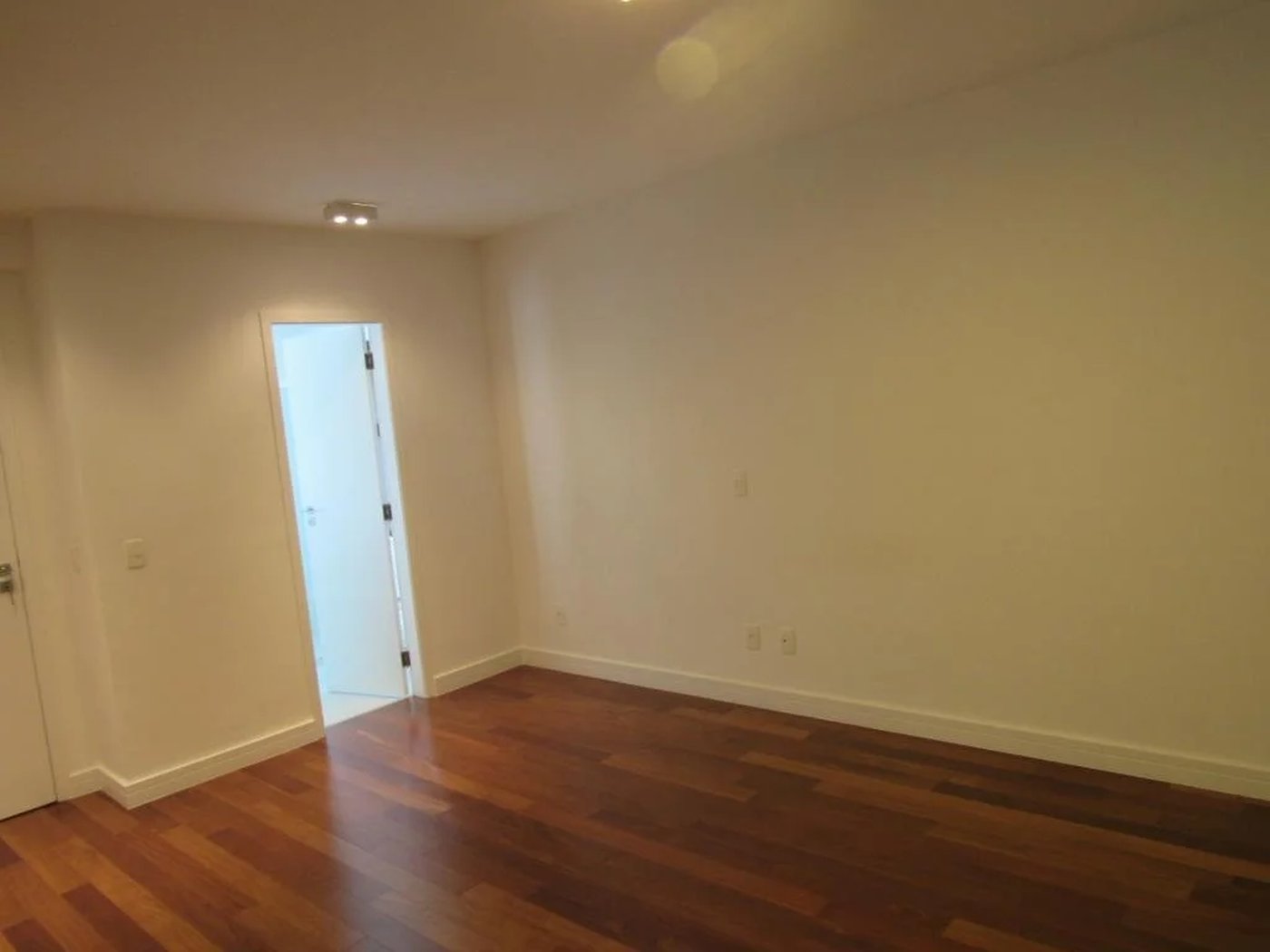 Apartamento à venda com 2 suítes em Vila Progredior, São Paulo, SP