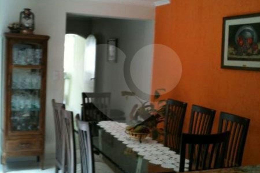 Sobrado à venda ou para alugar com 3 quartos, sendo 2 suítes, em Santana, São Paulo, SP