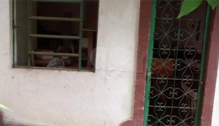 Casa Térrea à venda com 3 quartos em Tomazinho, São João de Meriti, RJ