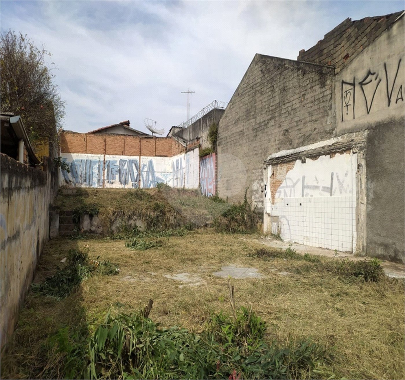 Terreno à venda em Chora Menino, São Paulo, SP