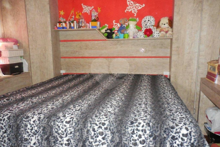 Sobrado à venda com 4 quartos, sendo 3 suítes, em Vila Gustavo, São Paulo, SP