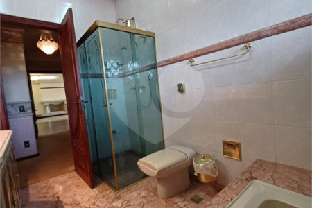 Casa à venda com 6 suítes no condomínio Portal da Raposo, Sorocaba - SP