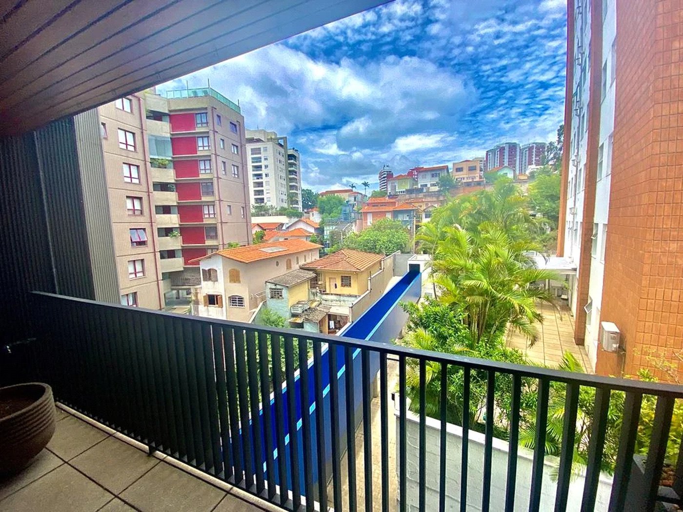 Apartamento à venda com 3 suítes em Jardim das Bandeiras, São Paulo, SP