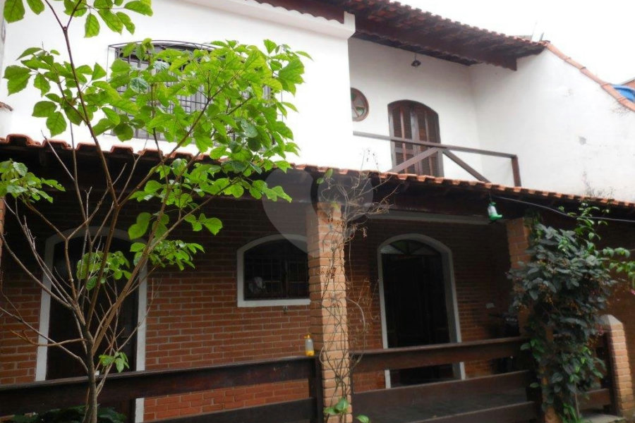 Sobrado à venda com 4 quartos, sendo 2 suítes, em Vila Medeiros, São Paulo, SP