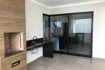Casa à venda com 3 suítes no condomínio Parque Faber IV, São Carlos - SP