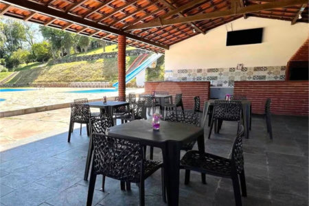Sítio à venda com 6 quartos, sendo 1 suíte, no Centro (são João Novo), São Roque, SP
