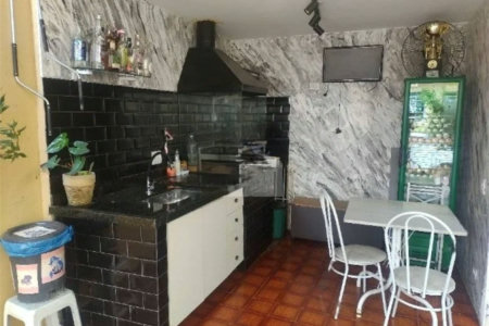 Sobrado à venda com 3 quartos, sendo 1 suíte, em Jardim Bonfiglioli, São Paulo, SP