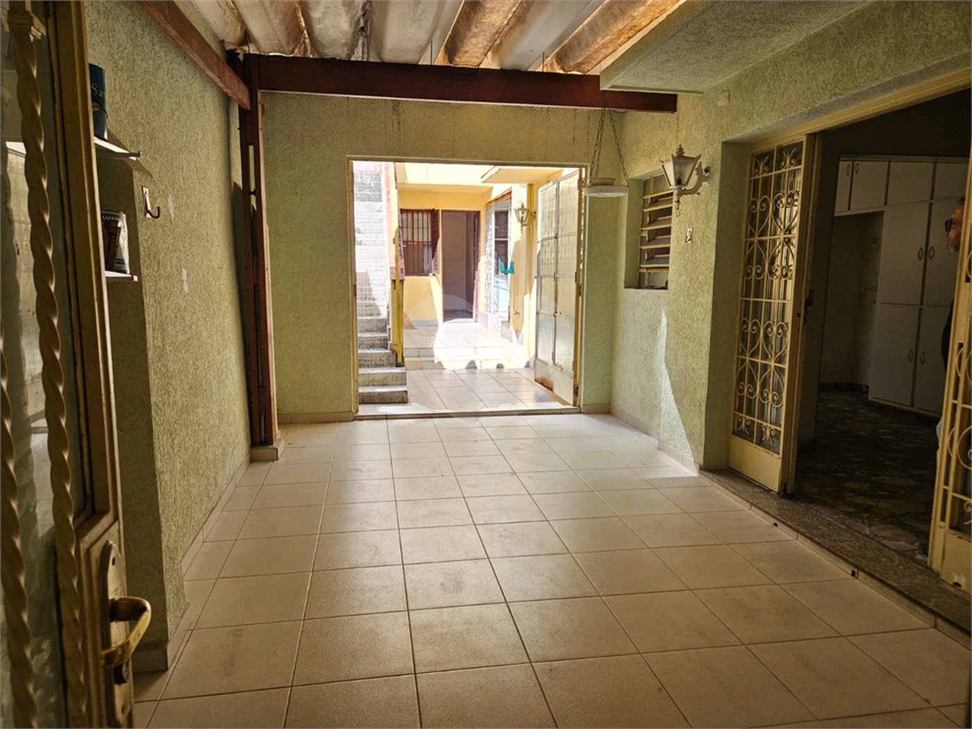 Casa à venda com 3 quartos, sendo 1 suíte,  em Água Branca, São Paulo, SP