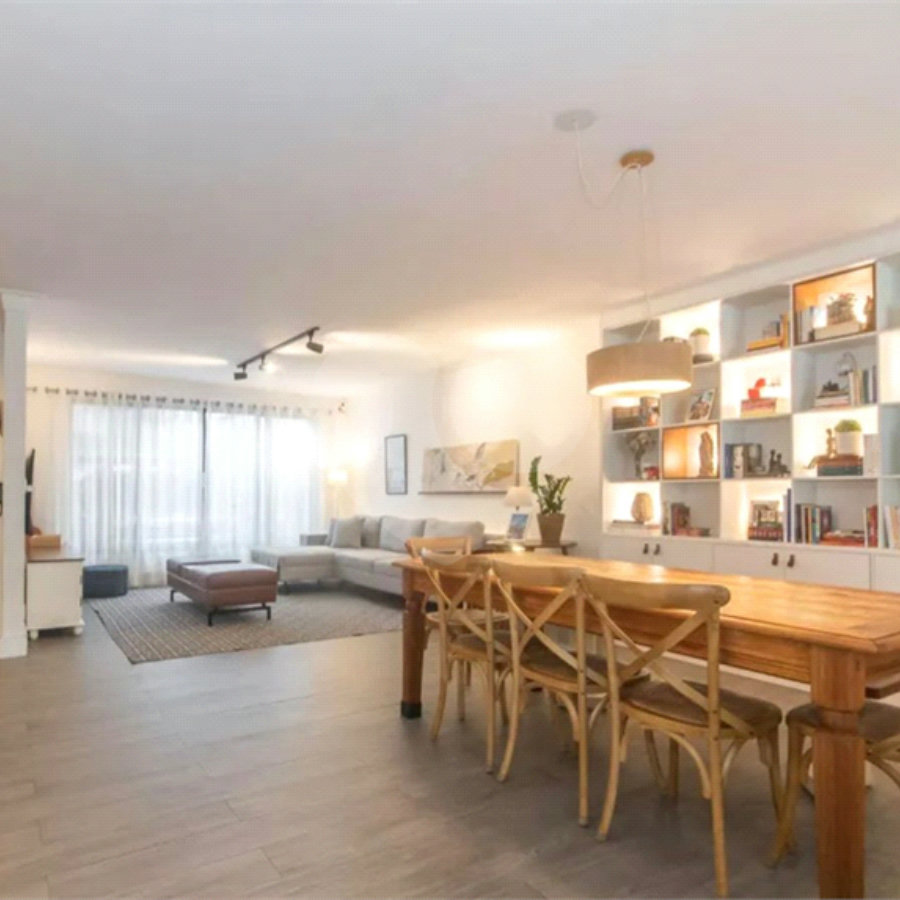 Casa à venda com 4 quartos, sendo 1 suíte, em Cidade Monções, São Paulo, SP