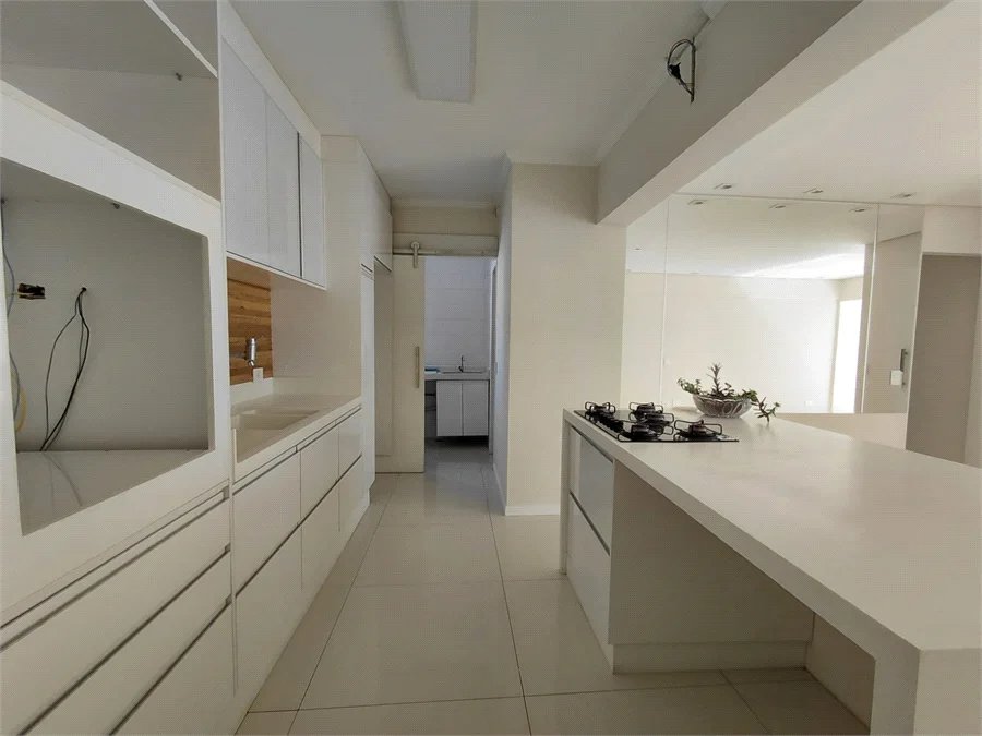 Apartamento à venda com 3 quartos, sendo 1 suíte,  em Vila Romana, São Paulo, SP