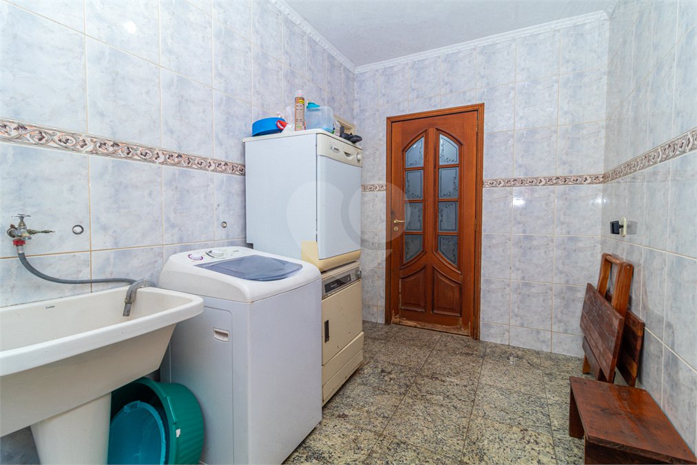 Casa à venda com 3 quartos, sendo 1 suíte, em Interlagos, São Paulo, SP