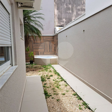 Casa à venda com 3 suítes no condomínio Residencial Terra Nobre, Indaiatuba - SP