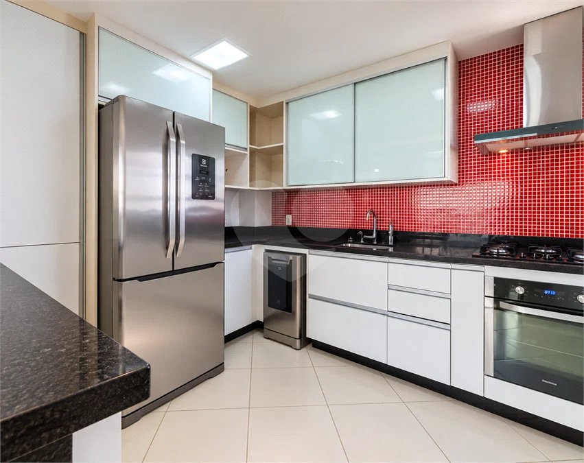 Apartamento de 103 m² no Jardim do Mar, com 3 dormitórios, 1 suíte, varanda gourmet, armários, 2 vagas e condomínio com lazer completo.