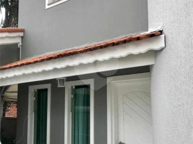 Sobrado à venda com 3 quartos, sendo 1 suíte,  em Tremembé, São Paulo, SP