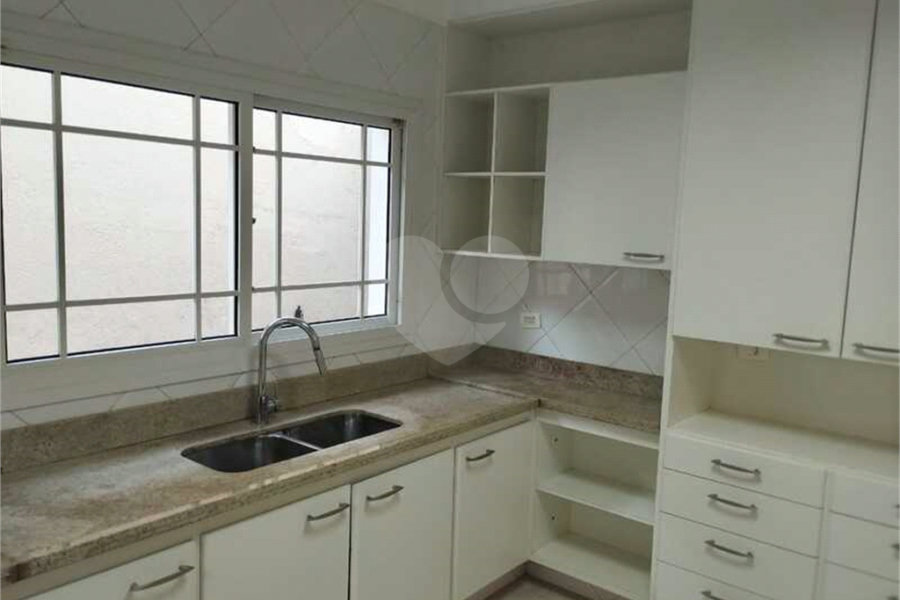 Sobrado à venda com 3 quartos, sendo 1 suíte, em Jardim São Paulo(zona Norte), São Paulo, SP