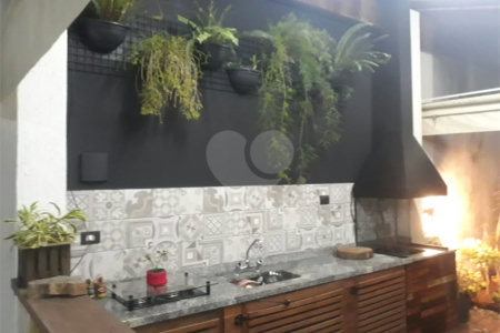 Casa à venda com 3 quartos, sendo 1 suíte,  em Vila Suissa, Mogi das Cruzes, SP