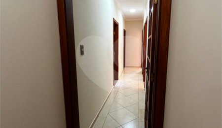 Casa à venda com 3 quartos em Parque da Lagoa, Itapetininga, SP