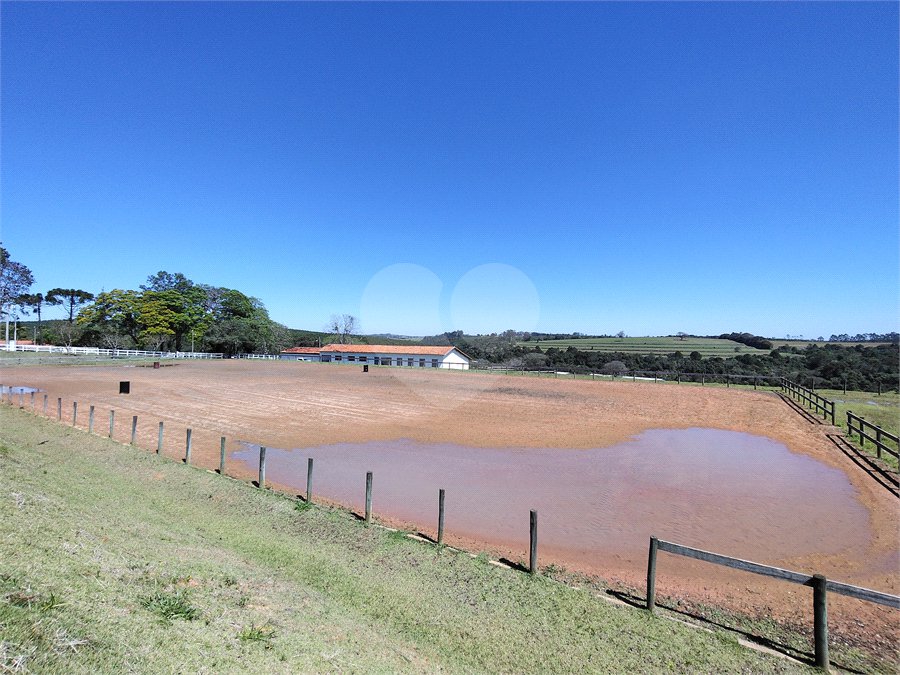 Fazenda para alugar com 3 quartos em Vila Santana, Itapetininga, SP