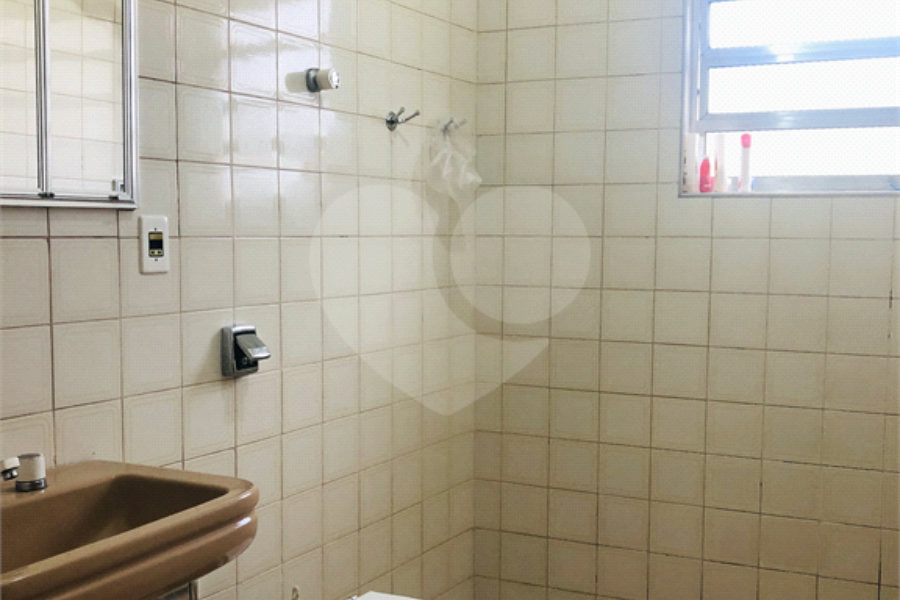 Sobrado à venda com 3 quartos, sendo 1 suíte, em Vila Romero, São Paulo, SP