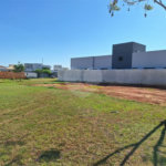 Terreno no Cyrela, plano e próximo do clube.