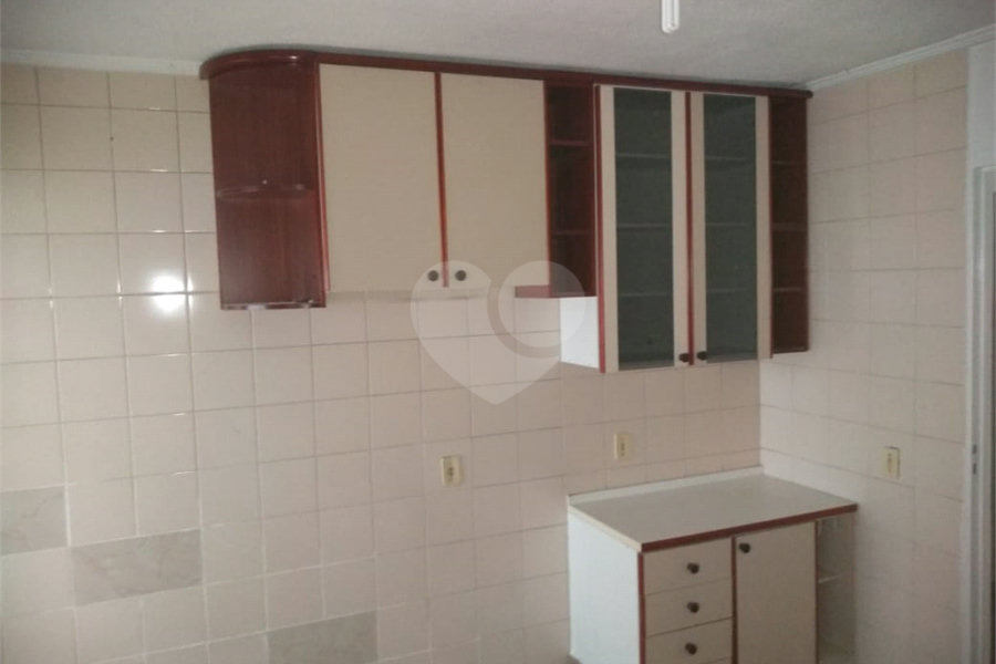 Sobrado à venda com 2 quartos em Conjunto Residencial Vista Verde, São Paulo, SP