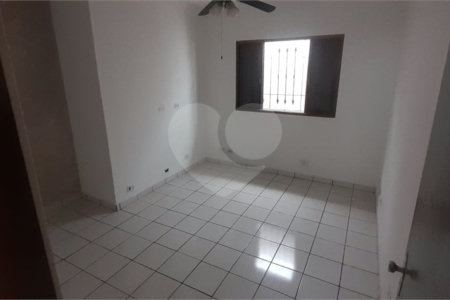 Casa à venda com 3 quartos, sendo 1 suíte, em Vila Gustavo, São Paulo, SP