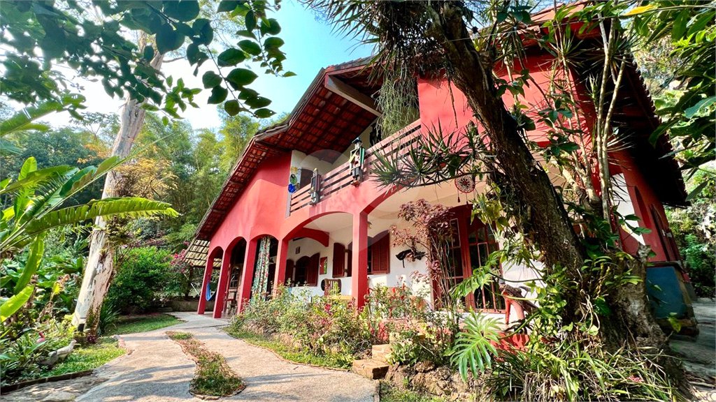 Casa à venda com 4 quartos, sendo 1 suíte, em Serra da Cantareira, Mairiporã, SP