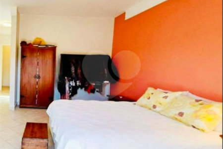 Casa à venda com 3 suítes no condomínio Vale da Santa Fé, Vinhedo - SP