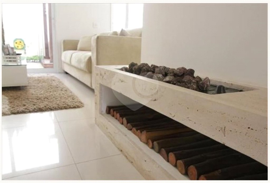 Casa à venda com 3 suítes no condomínio Villaggio Della Hípica, São Paulo - SP
