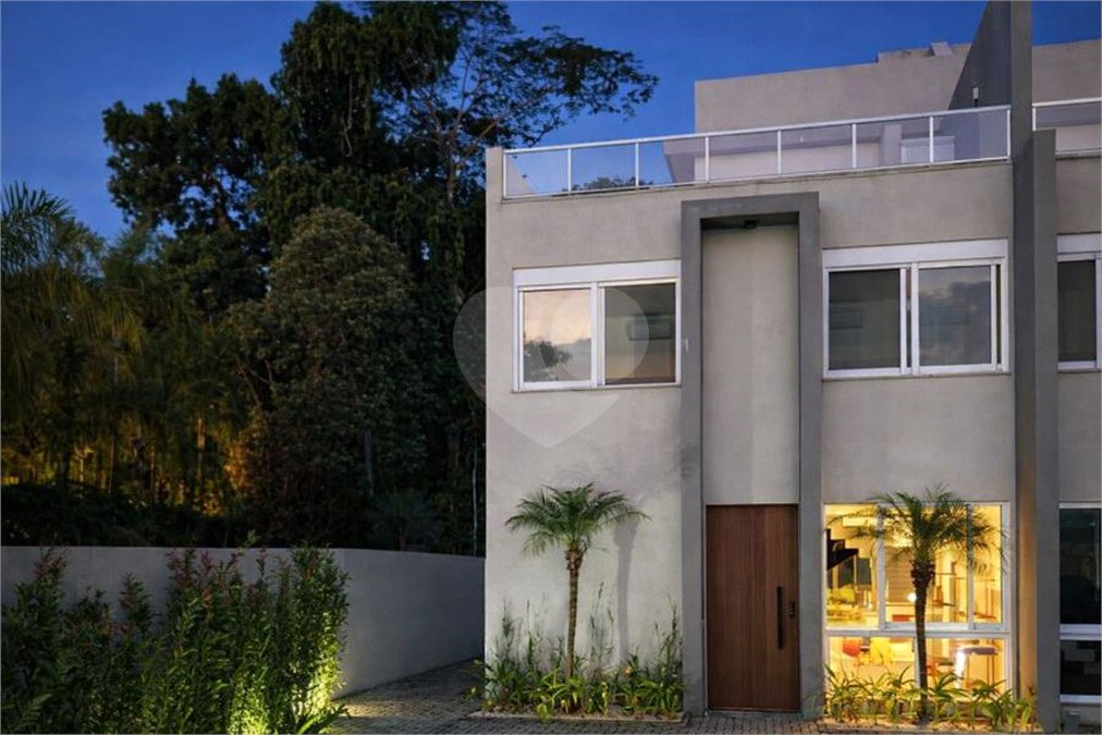 Casa em Condomínio á venda – Riviera de São Lourenço