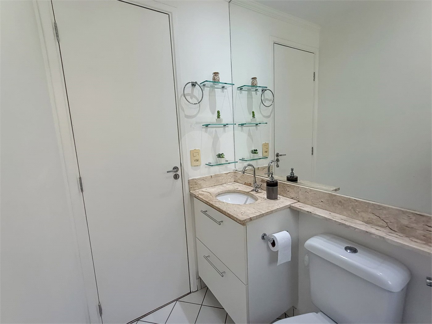 Apartamento para venda no condomínio Orizzonti Di San Carlo. 03 dorm (01 suite)