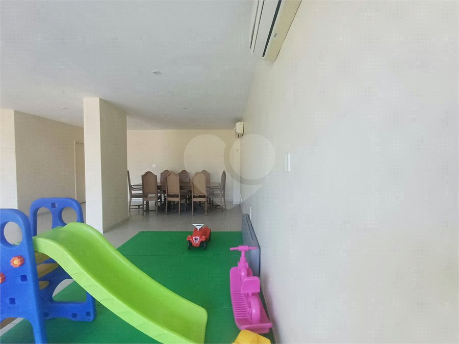 Apartamento à venda com 3 quartos, sendo 1 suíte,  em Lagoa, Rio de Janeiro, RJ