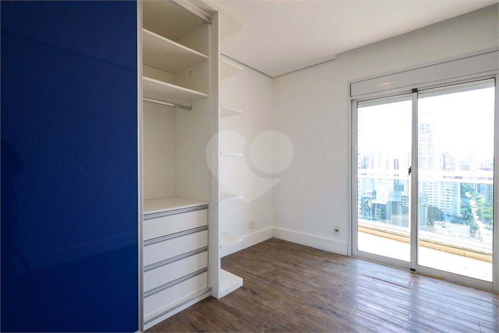 Apartamento à venda com 3 quartos, sendo 2 suítes, em Brooklin, São Paulo, SP