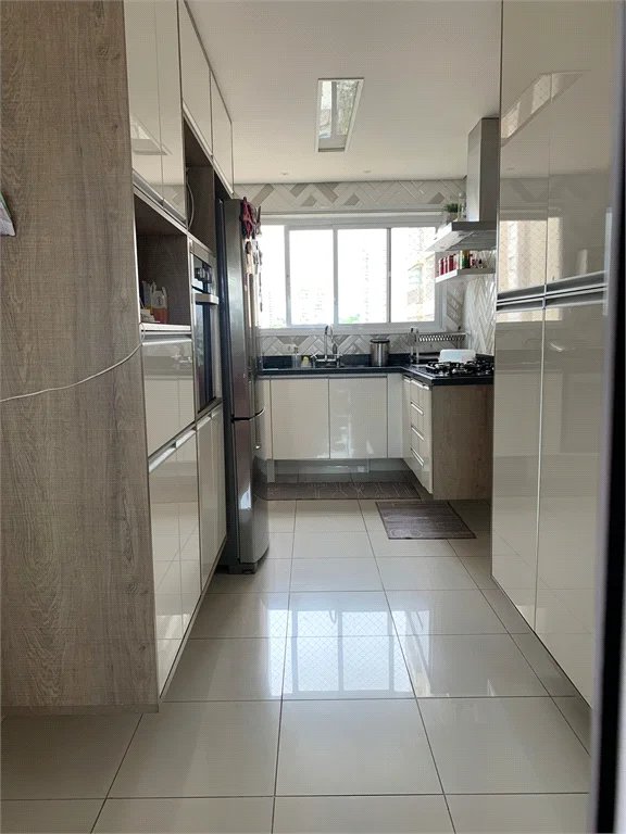 Apartamento à venda com 3 suítes em Lapa, São Paulo, SP