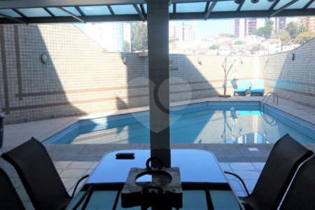 Sobrado à venda com 7 quartos, sendo 6 suítes, em Jardim Franca, São Paulo, SP