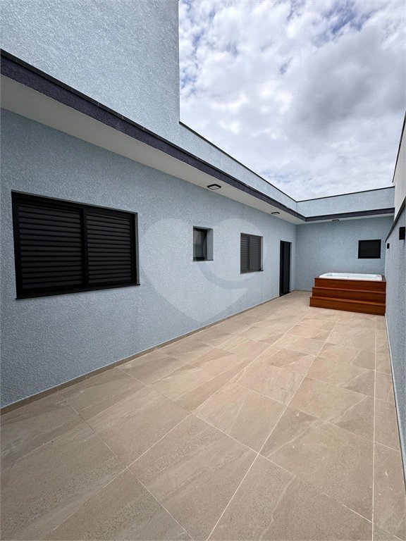Casa à venda com 3 quartos, sendo 1 suíte, no condomínio Residencial Villagio Wanel, Sorocaba - SP