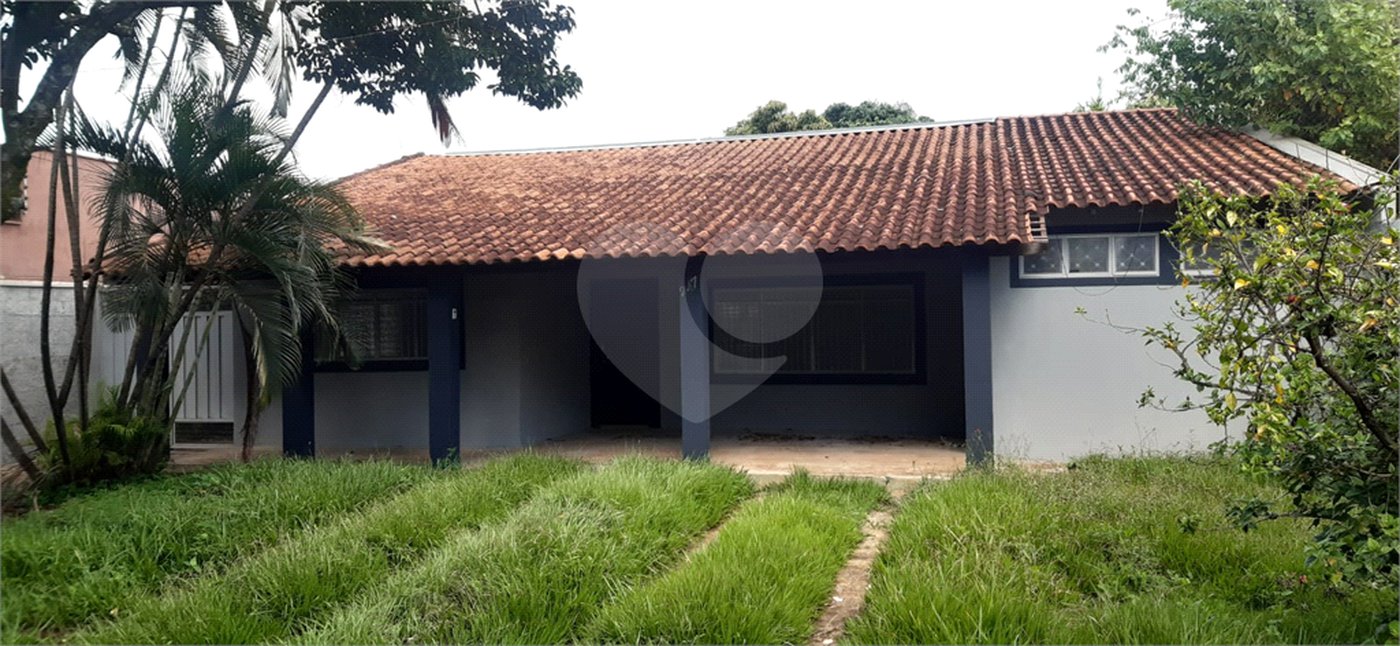 Casa à venda com 4 quartos, sendo 2 suítes, em Cidade Jardim, Araraquara, SP