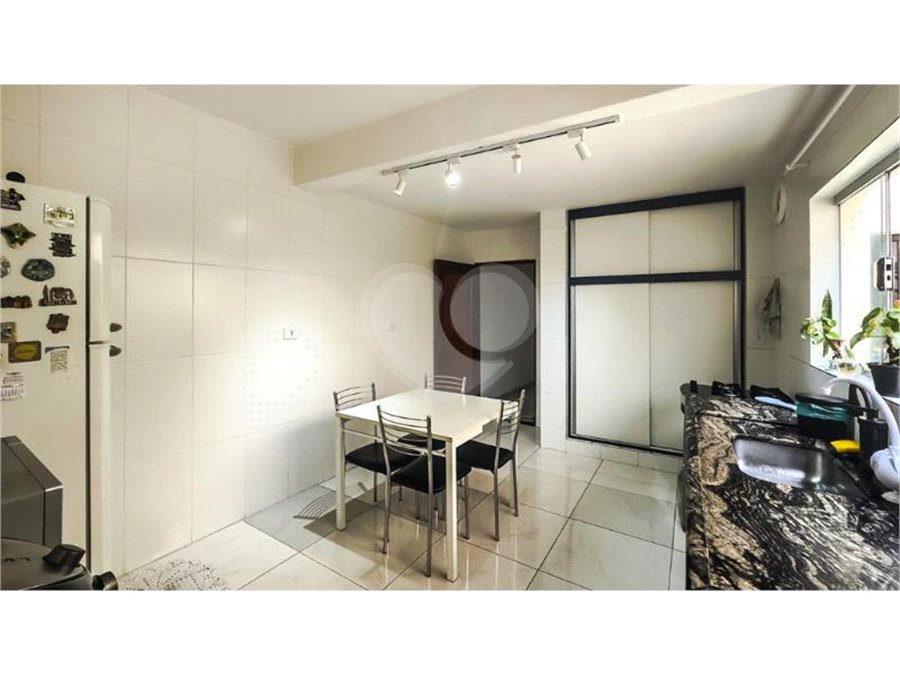 Prédio à venda com 5 quartos em Santa Teresinha, São Paulo, SP