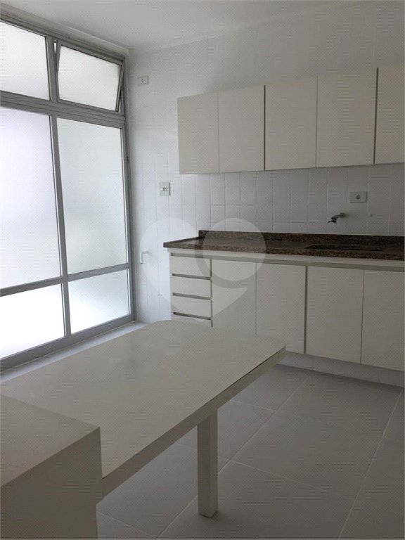 Apartamento à venda com 3 quartos, sendo 1 suíte, em Itaim Bibi, São Paulo, SP
