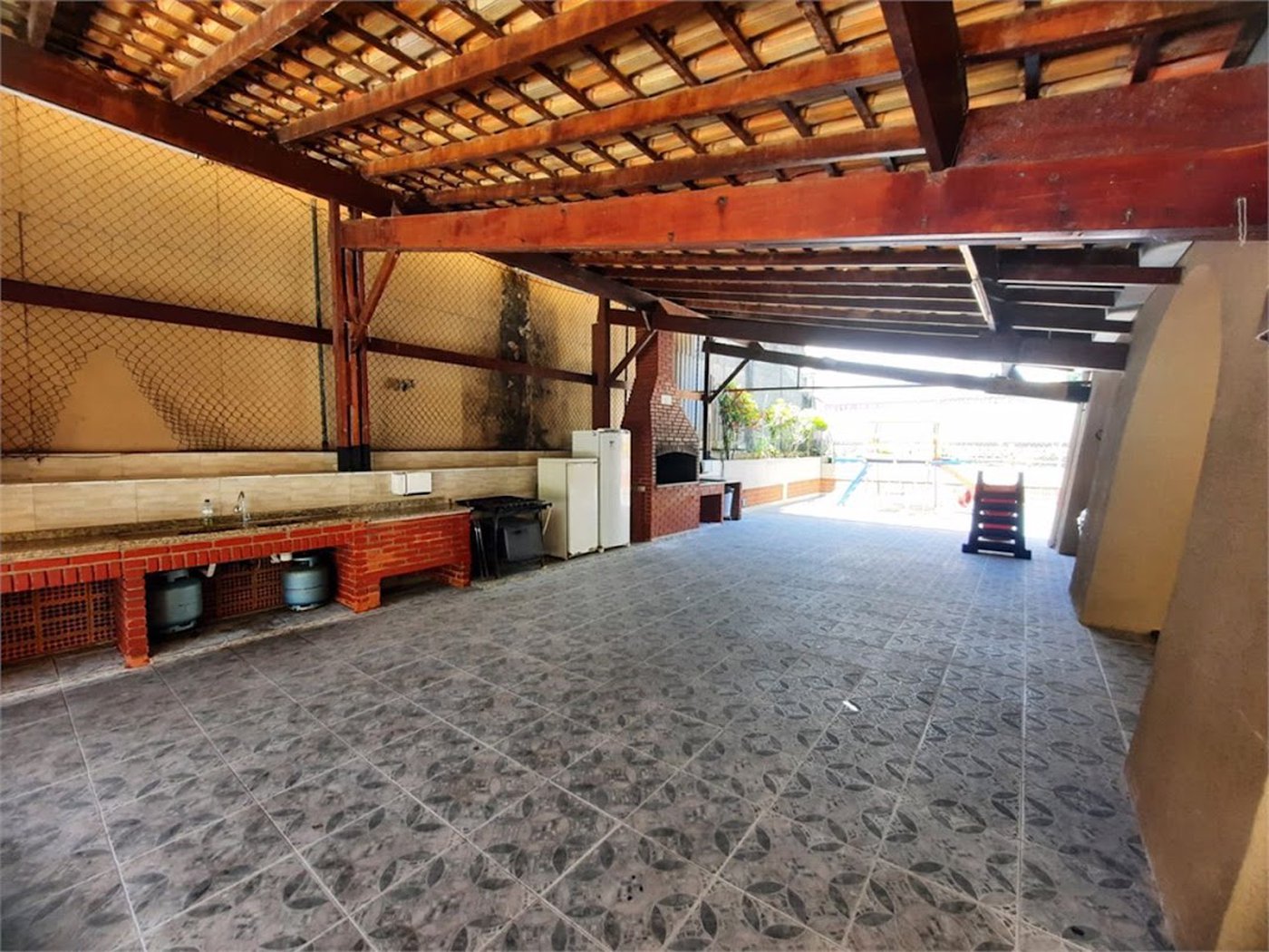 Apartamento com 2 dormitórios à venda, 65 m² por R$ 424.000,00 - Vila Júlia - Guarujá/SP