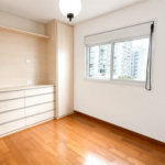 Apartamento à venda com 3 quartos, sendo 1 suíte,  em Jardim das Acácias, São Paulo, SP