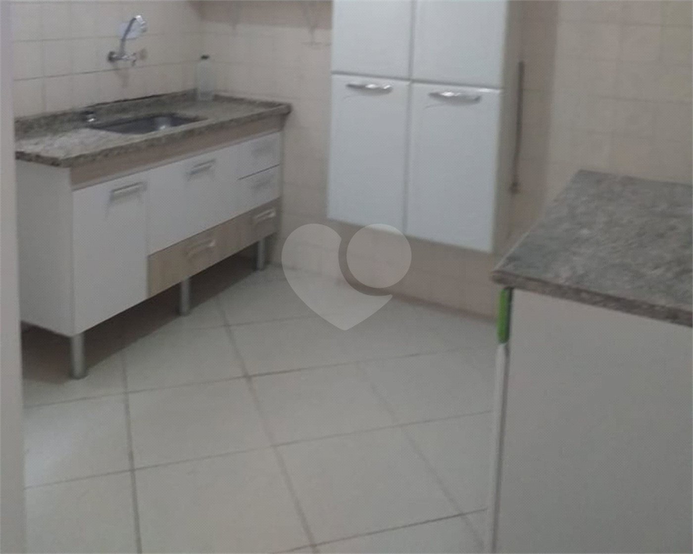 Sobrado à venda com 2 quartos em Vila das Palmeiras, Guarulhos, SP
