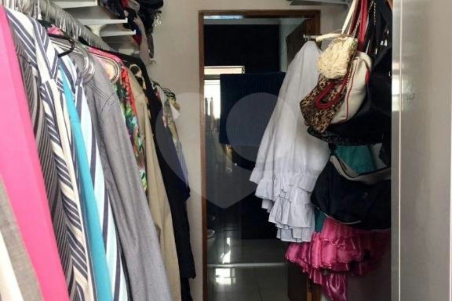 Sobrado à venda com 3 quartos, sendo 1 suíte,  em Tremembé, São Paulo, SP