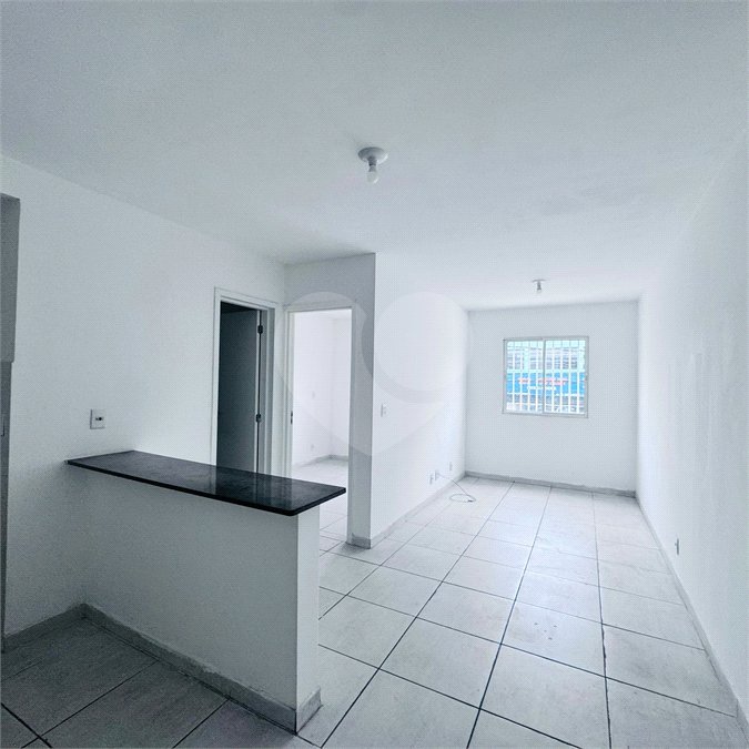 Apartamento para alugar com 1 quarto em Jardim Vila Galvão, Guarulhos, SP