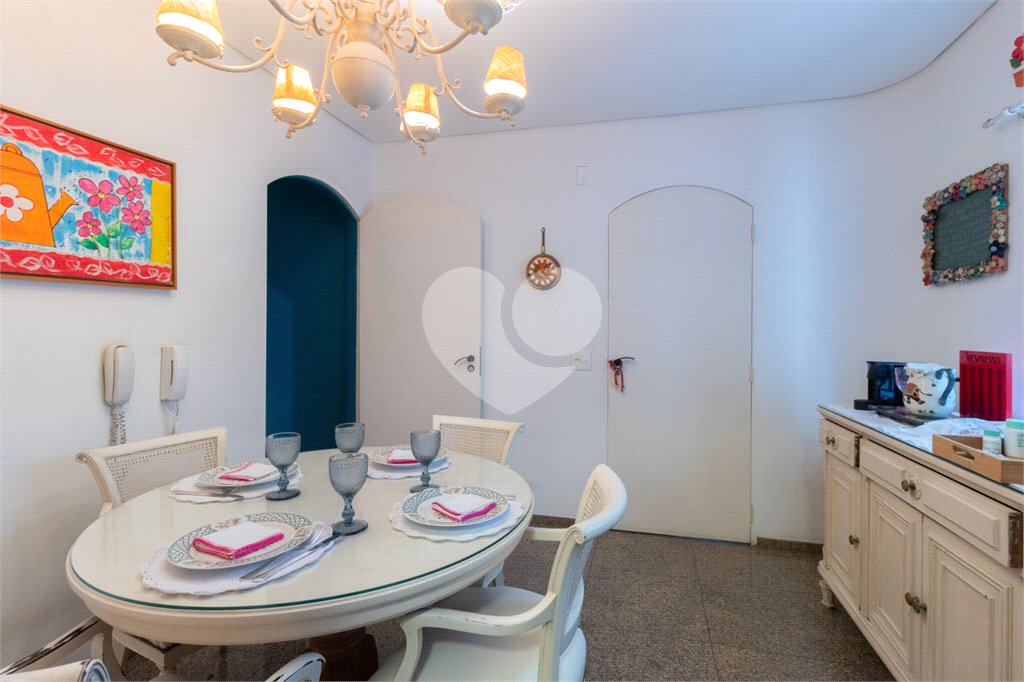 Apartamento à venda com 4 quartos, sendo 1 suíte, em Jardim Paulista, São Paulo, SP