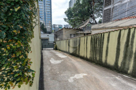 Casa à venda com 2 quartos, sendo 1 suíte, em Vila Pompéia, São Paulo, SP