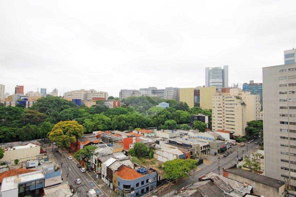 Apartamento à venda com 3 quartos, sendo 1 suíte, em Jardim Paulista, São Paulo, SP