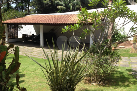 Casa à venda ou para alugar com 5 quartos, sendo 1 suíte, em Cumbari, Mairiporã, SP