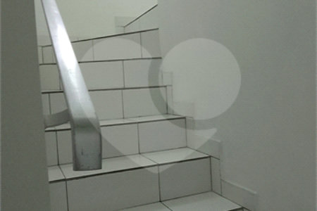 Sobrado à venda com 2 quartos em Jardim Itacolomi, São Paulo, SP